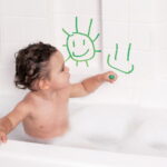 Munchkin-5 Bath-Time-Crayons-11690-b