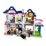LEGO-Friends-Andreas-Family-House-41449-f