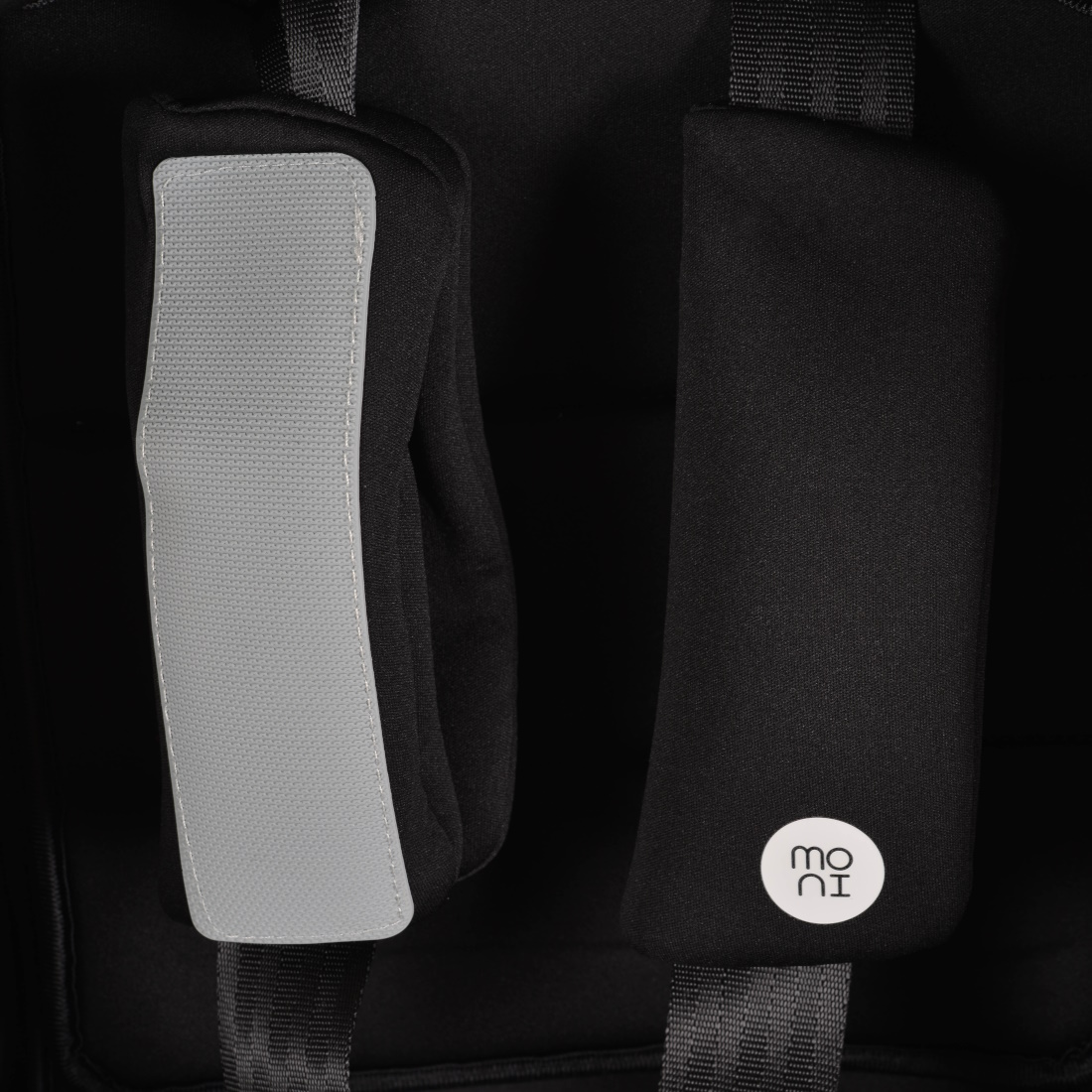 KikkaBoo-CarSeat-Isize-Strike-0-36kg-3801005153480-DarkGrey-g